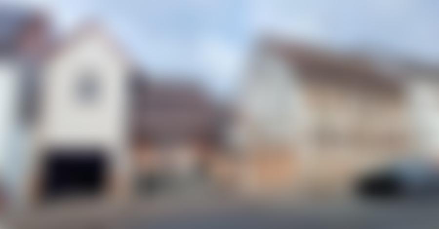 Öffentliche Bildvorschau: Bebautes Grundstück mit einer historischen Hofreite in Echzell