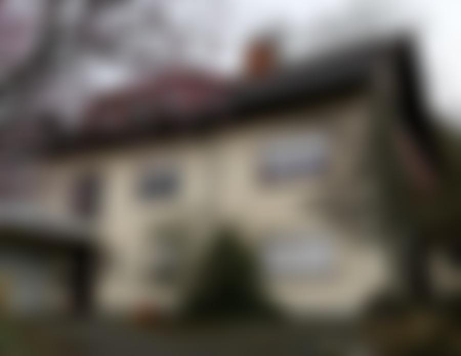 Öffentliche Bildvorschau: Einfamilien-/Zweifamilienhaus in Petersberg