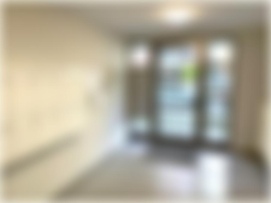 Öffentliche Bildvorschau: Eigentumswohnung (3 bis 4 Zimmer), Wird abweichend von der Teilungserklärung zusammen als 1 Einheit genutzt. Sondernutzungsrecht an einem Tiefgaragenstellplatz in einem Doppelparker unten in Köln