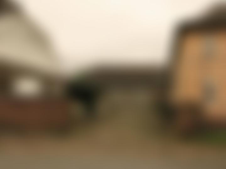 Öffentliche Bildvorschau: Gewerblich genutztes Grundstück, Zweifamilienhaus, Kfz-Stellplatz, Gewerbeeinheit (z.B. Laden, Büro), Garage, Zweifamilienhaus und gewerblich nutzbare Nebengebäude in Höxter